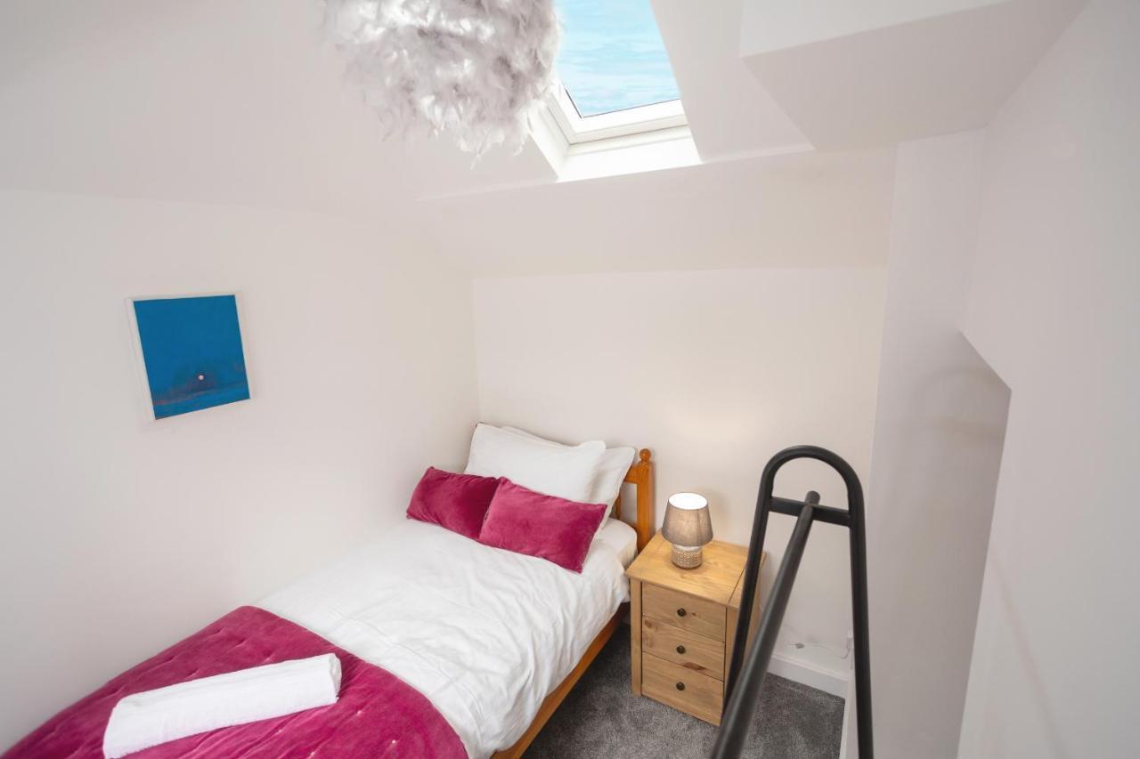 The Snug In Mousehole Villa Buitenkant foto